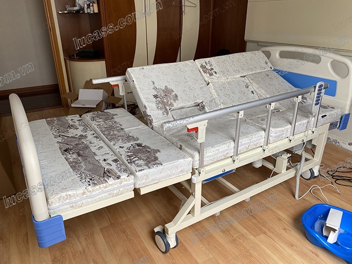 giường bệnh nhân chạy điện đa chức năng Lucass GB-T5D 5